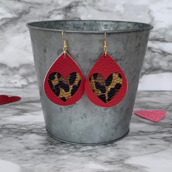 Teardrop Heart Shaped Cheetah Earrings - Picture 2 of 4